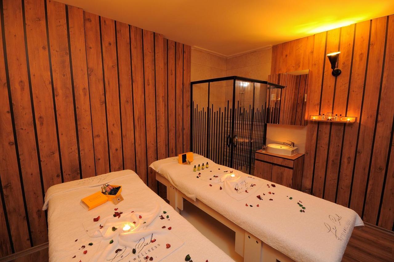 Le Ciel Hotels & Wellness Club Çeşme Exterior foto